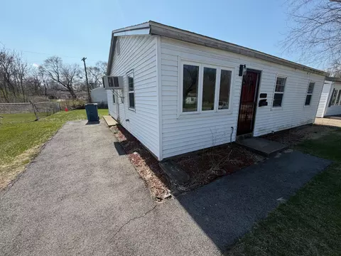 4247 W 19th Pl, Gary, IN 46404 photo 2