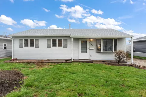 9349 Saric Dr, Highland, IN 46322