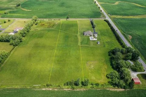 000 W 450, Hebron, IN 46341 photo 3