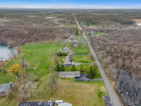 678 W Division Rd, Hebron, IN 46341 photo 31