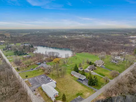 678 W Division Rd, Hebron, IN 46341 photo 32