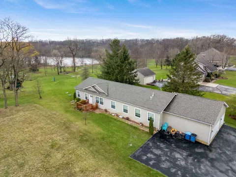 678 W Division Rd, Hebron, IN 46341 photo 21
