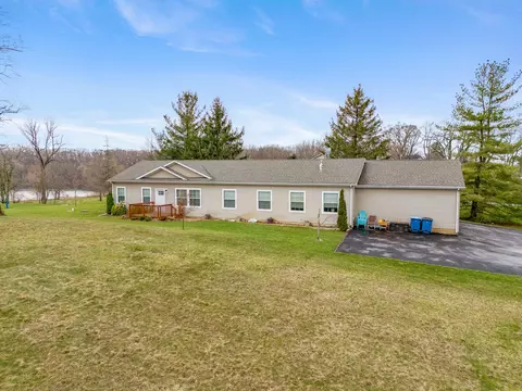678 W Division Rd, Hebron, IN 46341 photo 19