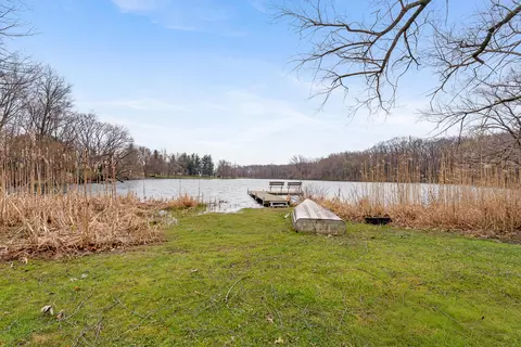 678 W Division Rd, Hebron, IN 46341 photo 11