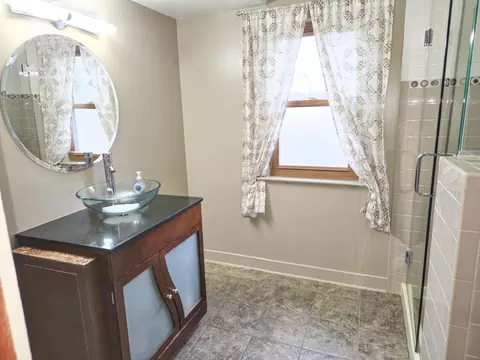 Bath - 707 N Broad St, Griffith, IN 46319 photo 1 of 4