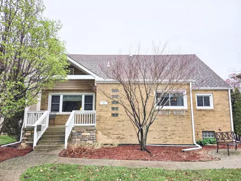 707 N Broad St, Griffith, IN 46319