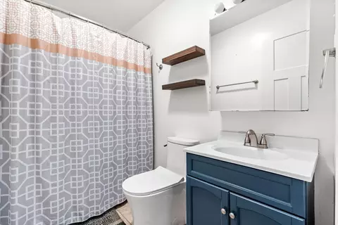 Bath - 204 Wagner Rd, Porter, IN 46304 photo 1 of 1
