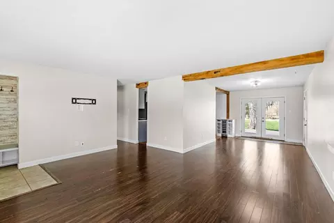 Living - 204 Wagner Rd, Porter, IN 46304 photo 4 of 4