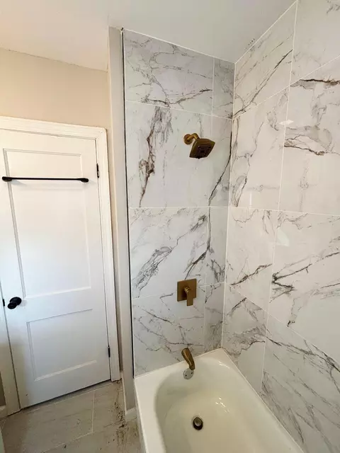 Bath - 601 Burr St, Gary, IN 46406 photo 2 of 4