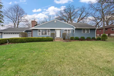 1300 Hayes St, Crown Point, IN 46307