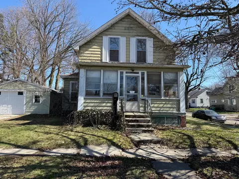 415 B St, La Porte, IN 46350