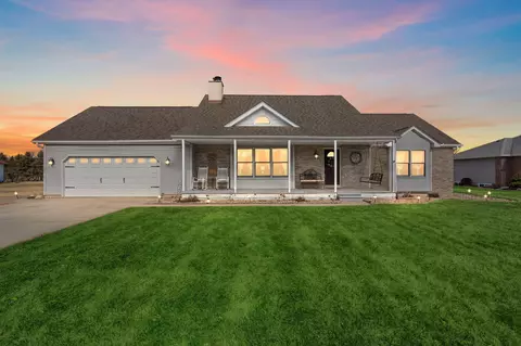 1790 W 134th Ct, Crown Point, IN 46307