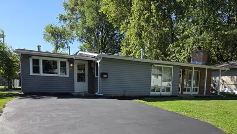 202 Randle St, Valparaiso, IN 46383