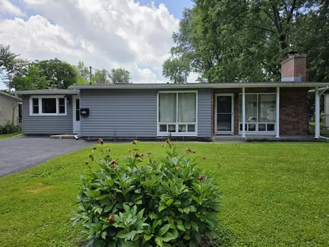 202 Randle St, Valparaiso, IN 46383