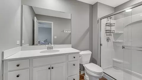 Bath - 1865 E 110th Pl, Crown Point, IN 46307 photo 3 of 3