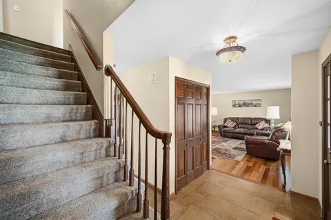 9456 Walnut Dr, Munster, IN 46321 photo 12