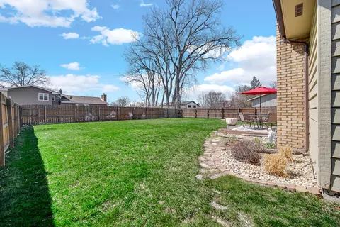 9456 Walnut Dr, Munster, IN 46321 photo 25