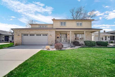 9456 Walnut Dr, Munster, IN 46321 photo 1