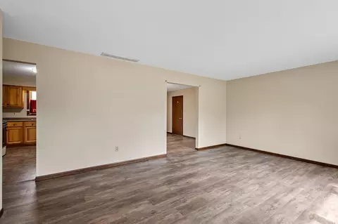 4720 E 1040, De Motte, IN 46310 photo 5