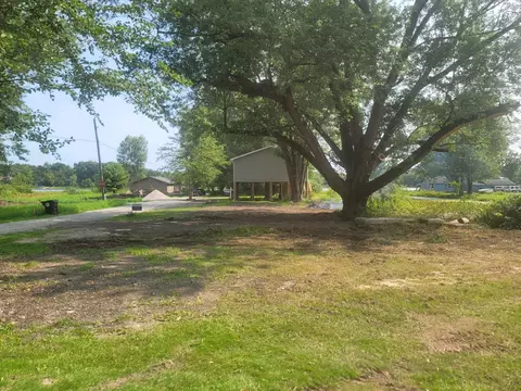 Exterior - 44 Vick Tree Ln, Hebron, IN 46341 photo 6 of 7