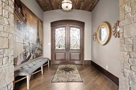 Entry Way - 1021 Foy Ct, Crown Point, IN 46307 photo 1 of 8