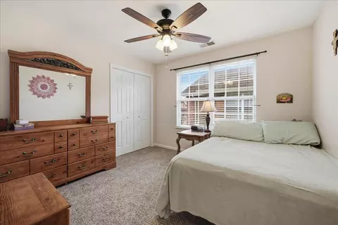 Bedroom - 352 W 43rd Ct, Griffith, IN 46319 photo 1 of 3
