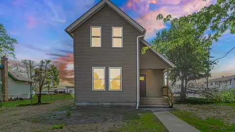 302 Oberreich St, La Porte, IN 46350