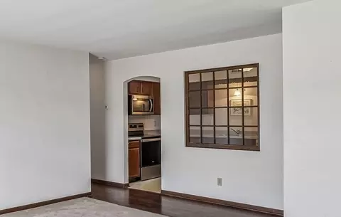 Living - 1710 Camellia Dr #D1, Munster, IN 46321 photo 5 of 5