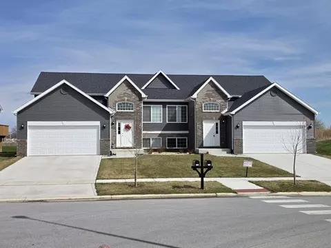 3023 W 82nd Pl, Merrillville, IN 46410