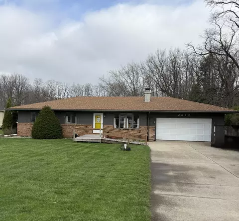 2215 W 18th St, La Porte, IN 46350