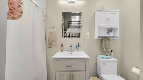 Bath - 8345 Walnut Dr, Munster, IN 46321 photo 2 of 2