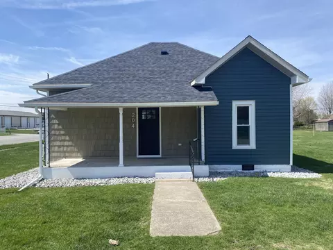 204 N Columbia St, Francesville, IN 47946
