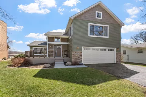 1994 Hidden Valley Dr, Crown Point, IN 46307