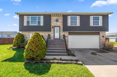 5715 Buttercup Ave, Portage, IN 46368