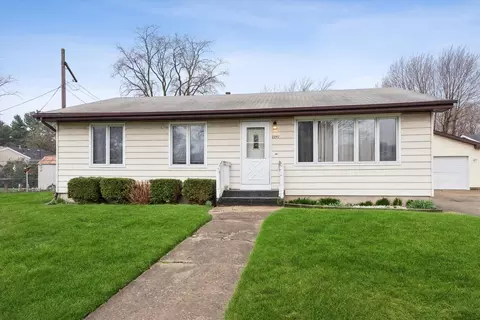 2297 Woodward St, Portage, IN 46368