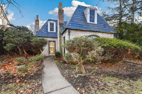 7039 Forest Ave, Hammond, IN 46324