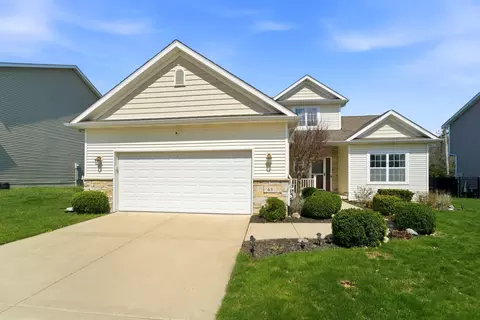 65 Steinbeck Dr, Valparaiso, IN 46383
