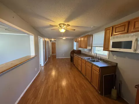 Entry Way - 5706 W 43rd Ave, Gary, IN 46408 photo 1 of 2