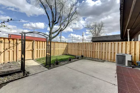 8029 Jefferson Ave, Munster, IN 46321 photo 17