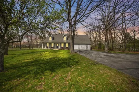 9642 W 1100, De Motte, IN 46310