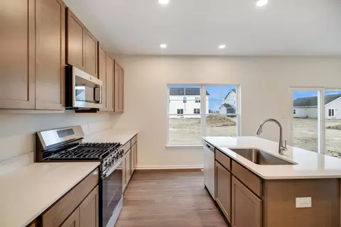 Kitchen - 504 E 130th Pl, Crown Point, IN 46307 photo 4 of 4