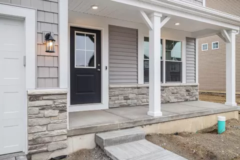 Exterior - 504 E 130th Pl, Crown Point, IN 46307 photo 2 of 2