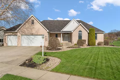 1552 Jade Blvd, Valparaiso, IN 46385