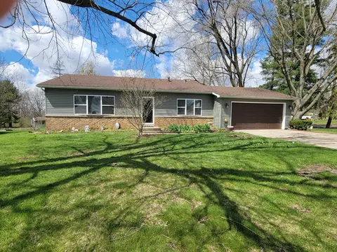 601 Gatewood Dr, Lowell, IN 46356