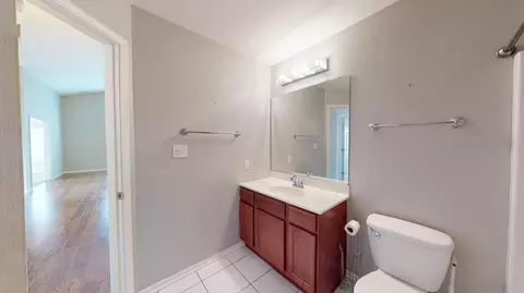 Bath - 5260 E 109th Pl, Crown Point, IN 46307 photo 3 of 6
