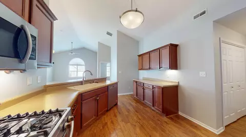 Kitchen - 5260 E 109th Pl, Crown Point, IN 46307 photo 4 of 4
