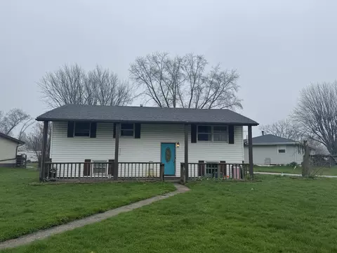 2541 Patricia St, Portage, IN 46368