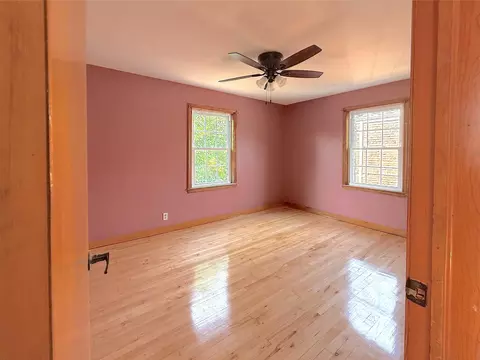 Bedroom - 4039 Torrence Ave, Hammond, IN 46327 photo 3 of 6