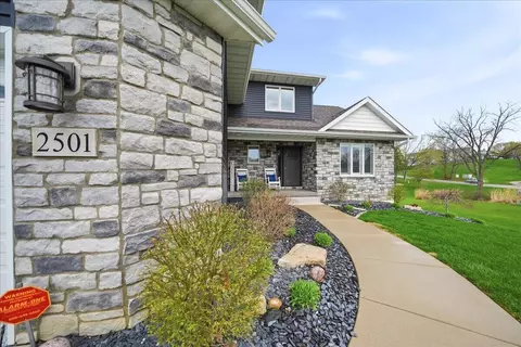 Exterior - 2501 E Lakeshore Dr, Crown Point, IN 46307 photo 8 of 8