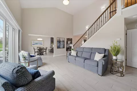 Living - 2501 E Lakeshore Dr, Crown Point, IN 46307 photo 2 of 2